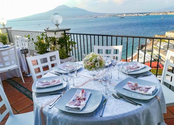 lapanoramicahotel it offerta-agosto-hotel-castellammare-di-stabia-con-colazione-panoramica 016